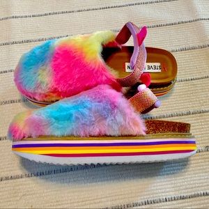 NEW Steve Madden sz 13 Rainbow Fuzzy Fur Platform Slides Shoes Girls